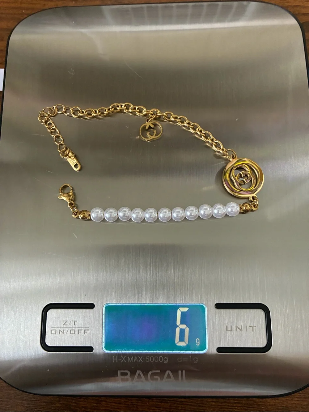 Luxury 18K Gold Pearl GG Medallion Charm Bracelet
